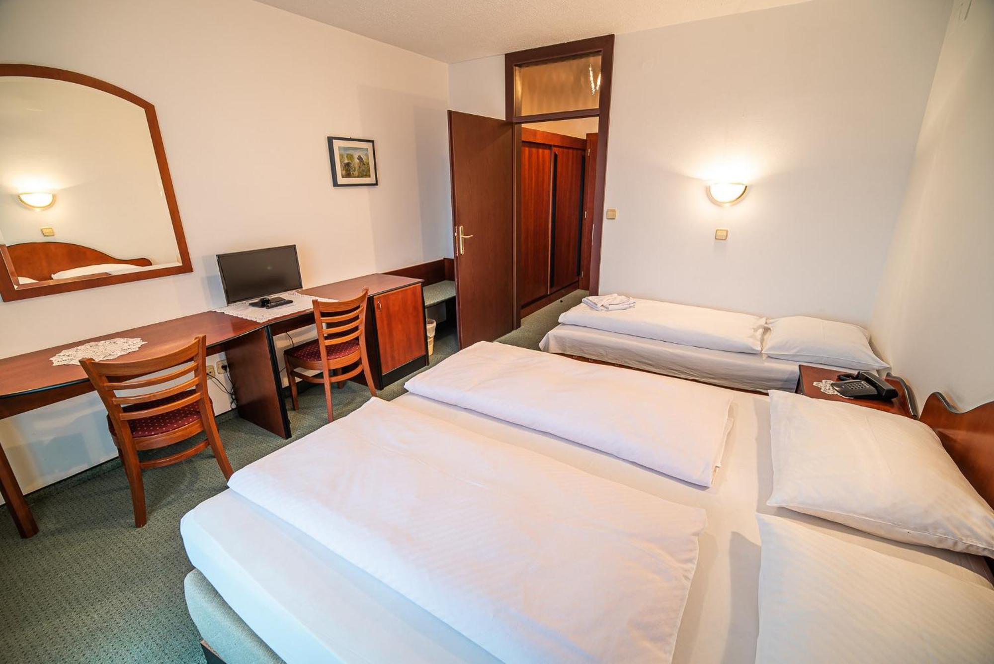 Guesthouse Leski Dvor Lesce  Chambre photo