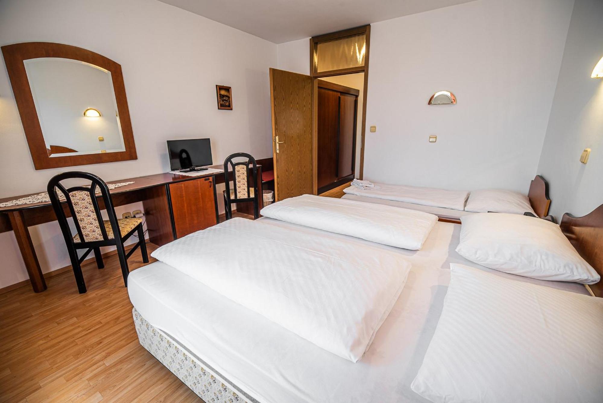 Guesthouse Leski Dvor Lesce  Chambre photo